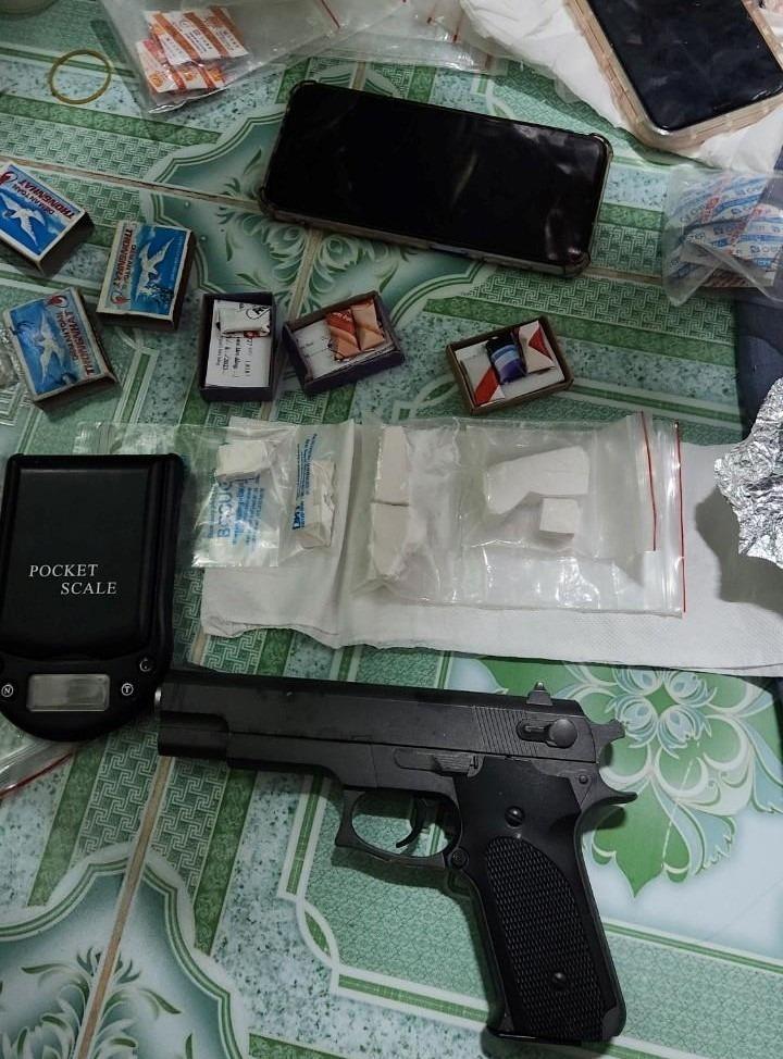 Bắt 3 đối tượng trong đường dây mua bán ma túy, thu giữ súng đạn-2