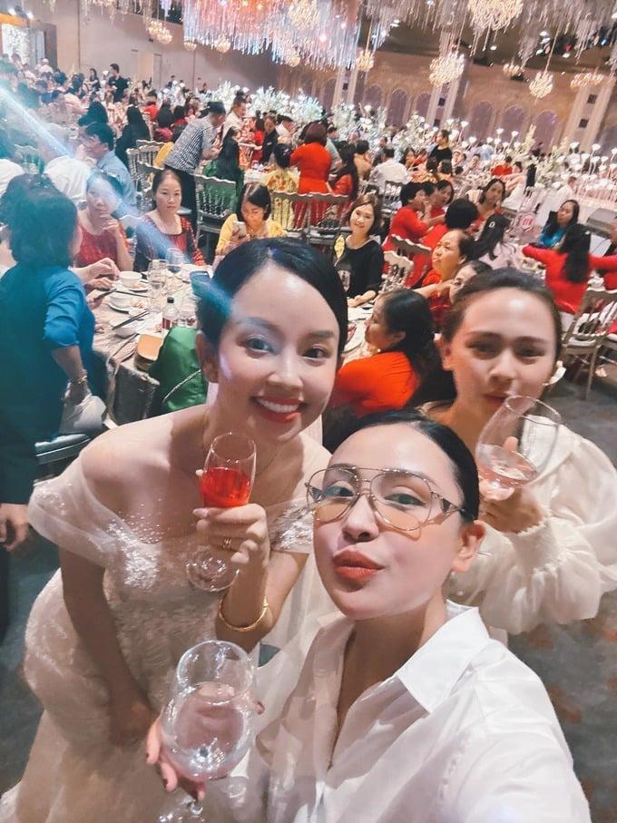 8 năm sau khi chia tay dù có con riêng với Mạc Hồng Quân, Khánh Ly kết hôn-3