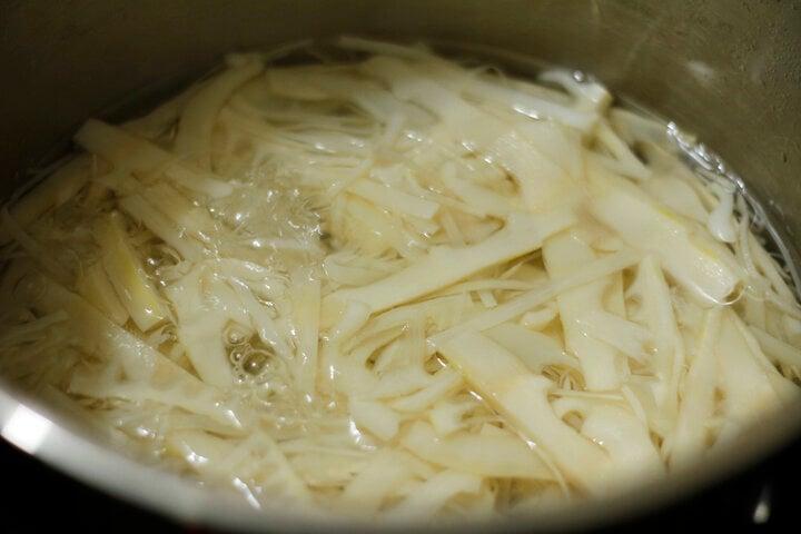 Tại sao luộc măng phải mở vung? Làm sai là gây hại cho cả nhà-1