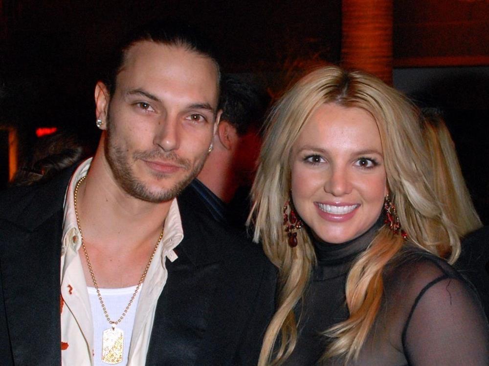 Britney Spears bị tố giật chồng người khác-1