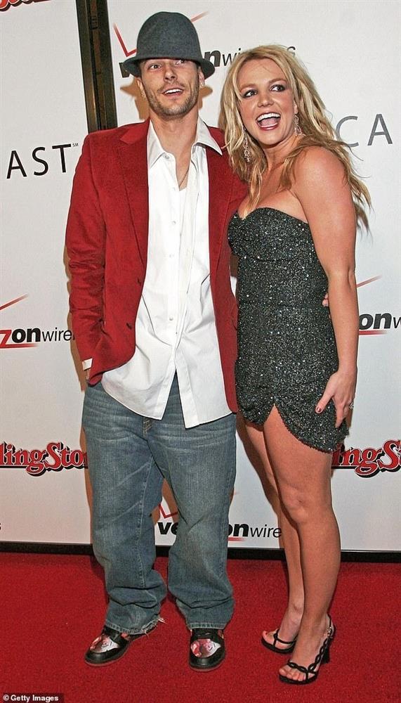 Britney Spears bị tố giật chồng người khác-3