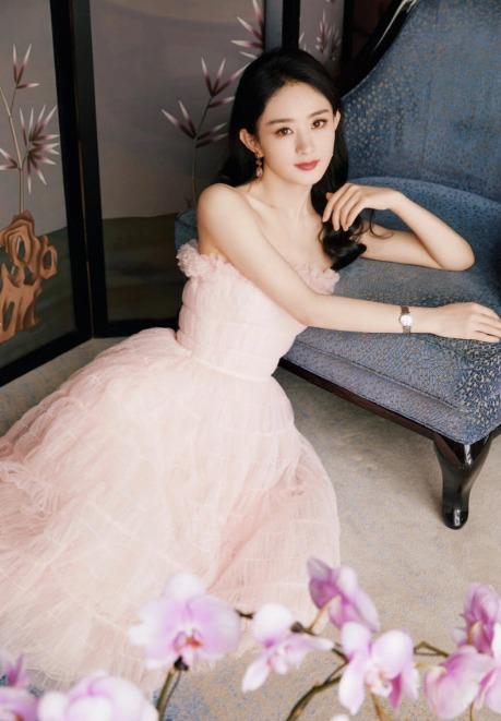 Triệu Lệ Dĩnh bất ngờ bị nhân viên bóc phốt, nhưng vẫn được dân tình yêu mến vì điều này-2