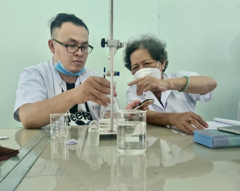 Người phụ nữ 75 tuổi tốt nghiệp đại học bằng Giỏi-3