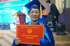 Người phụ nữ 75 tuổi tốt nghiệp đại học bằng Giỏi