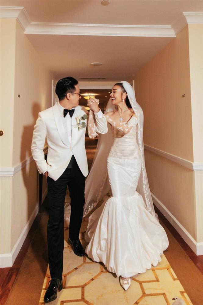 Thanh Hằng đẹp như công chúa, hạnh phúc bên chồng nhạc trưởng-5