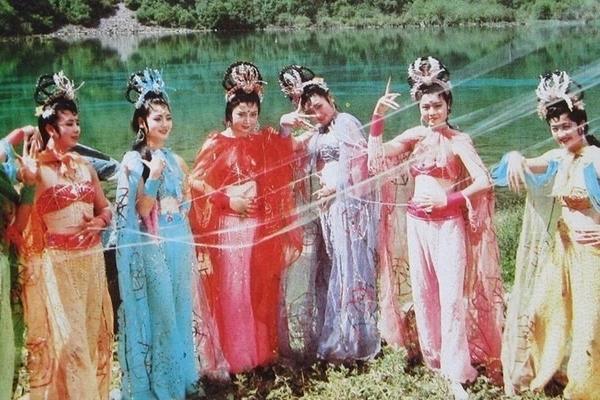 Hé lộ về nước thánh trong Tây Du Ký, khiến đoàn phim không dám uống bia hơi-3