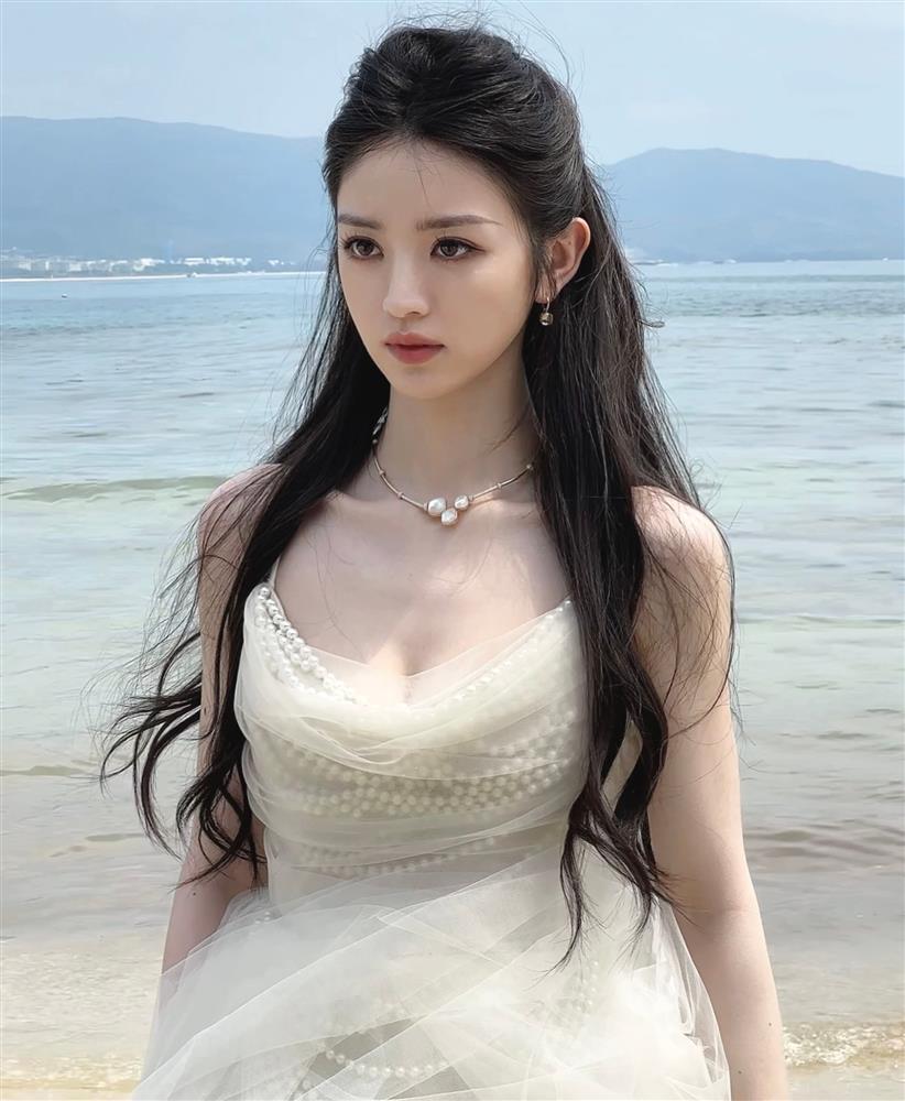 Nhan sắc của nữ diễn viên được khen nhìn một lần đã khó quên-12