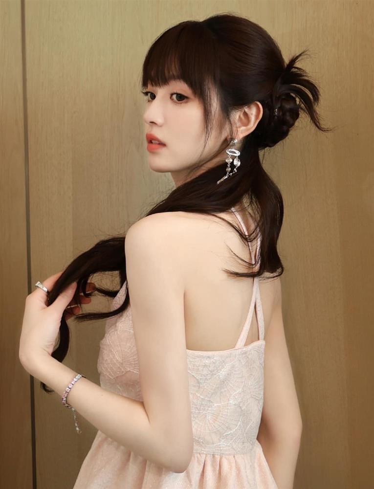 Nhan sắc của nữ diễn viên được khen nhìn một lần đã khó quên-13