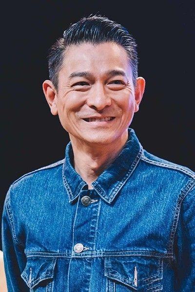 Vợ và con gái Lưu Đức Hoa hiếm hoi xuất hiện, vẻ ngoài ra sao mà gây bão khắp cõi mạng?-4