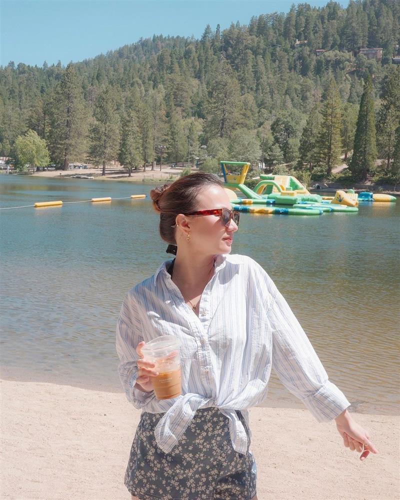 Bé Xuân Nghi tuổi 29: Được khen gợi cảm như gái Tây, cuộc sống thay đổi-6