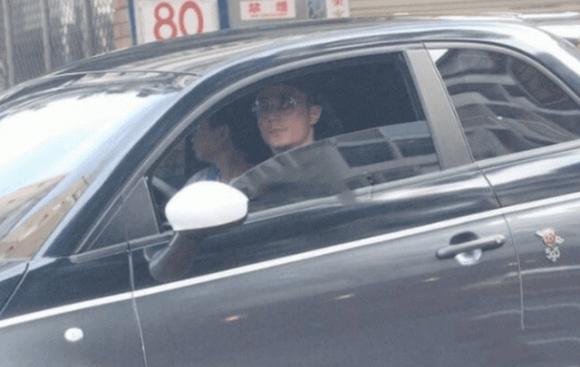 Dân tình rửa mắt khi thấy Hoắc Kiến Hoa khoe siêu xe Ferrari giá khủng mới tậu-8