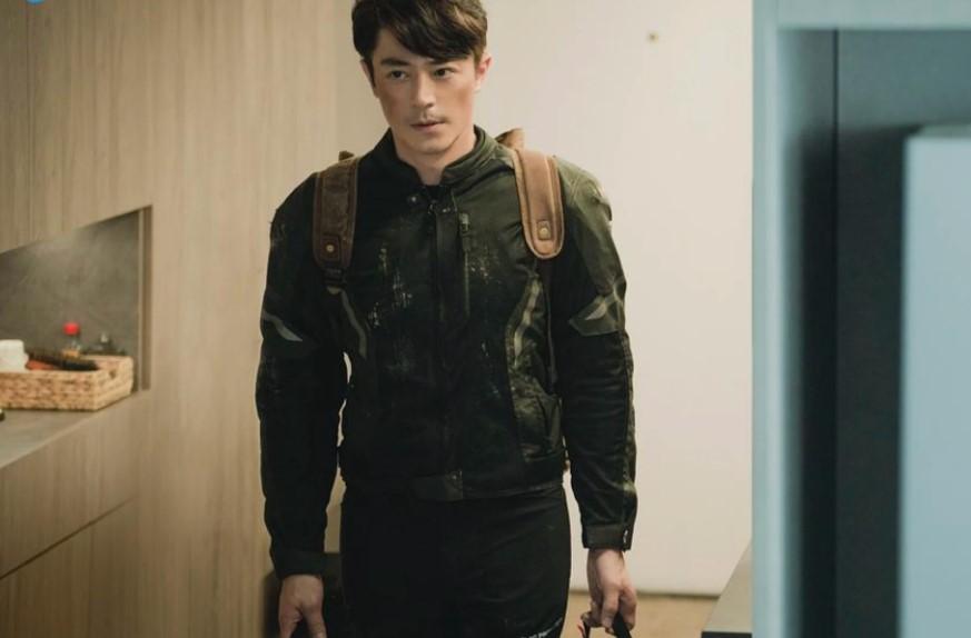 Dân tình rửa mắt khi thấy Hoắc Kiến Hoa khoe siêu xe Ferrari giá khủng mới tậu-11