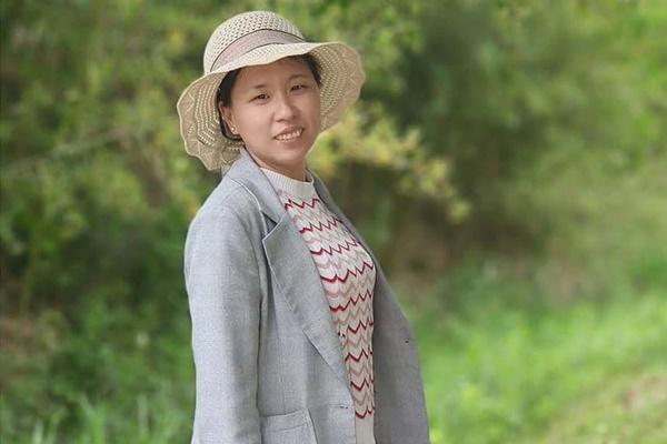 Để có bạn gái, nam giới rộ mốt thuê người trang điểm trước khi đi hẹn hò-3