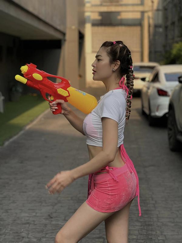 Siết vòng eo giảm được 5cm, Hoa hậu chuyển giới Trân Đài đã sử dụng một phương pháp ăn rất hiệu quả-6