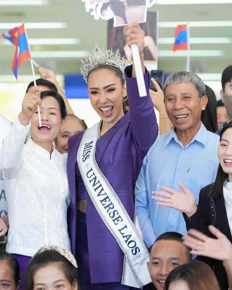 Dàn người đẹp lên đường dự thi Hoa hậu Hoàn vũ 2023-13