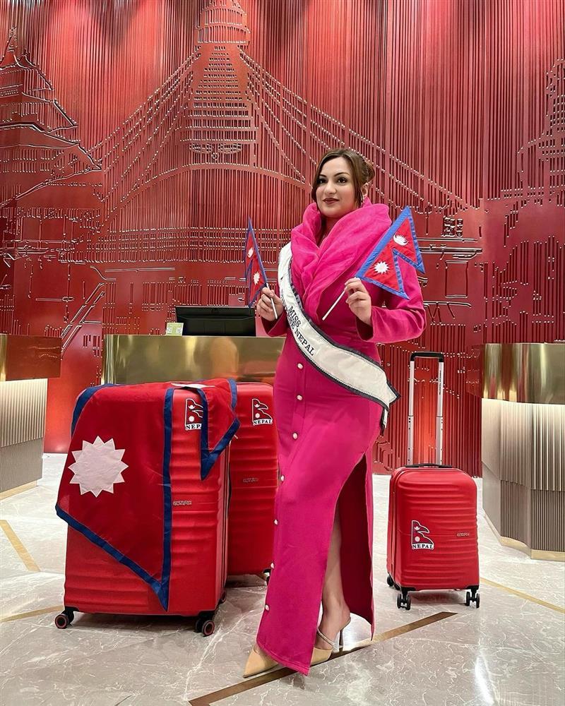 Dàn người đẹp lên đường dự thi Hoa hậu Hoàn vũ 2023-19