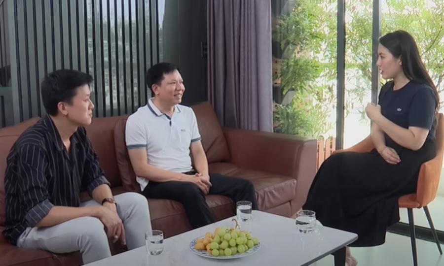 ‘Ông bố đông con’ hé lộ căn hộ sang trọng, 43 tuổi chưa tính chuyện kết hôn-2