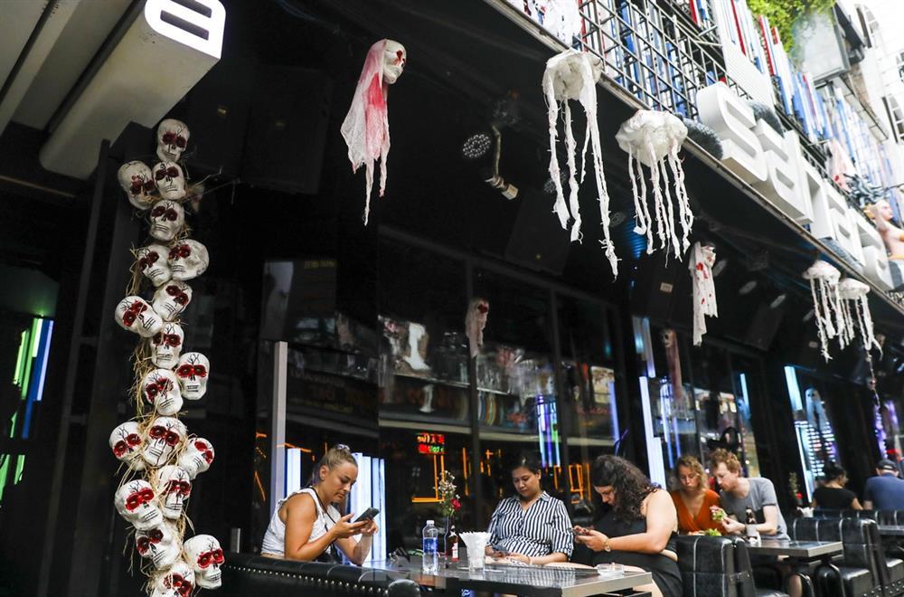 Phố Tây Bùi Viện ngập tràn hình ảnh ‘ma mị’ trước đêm Halloween-3