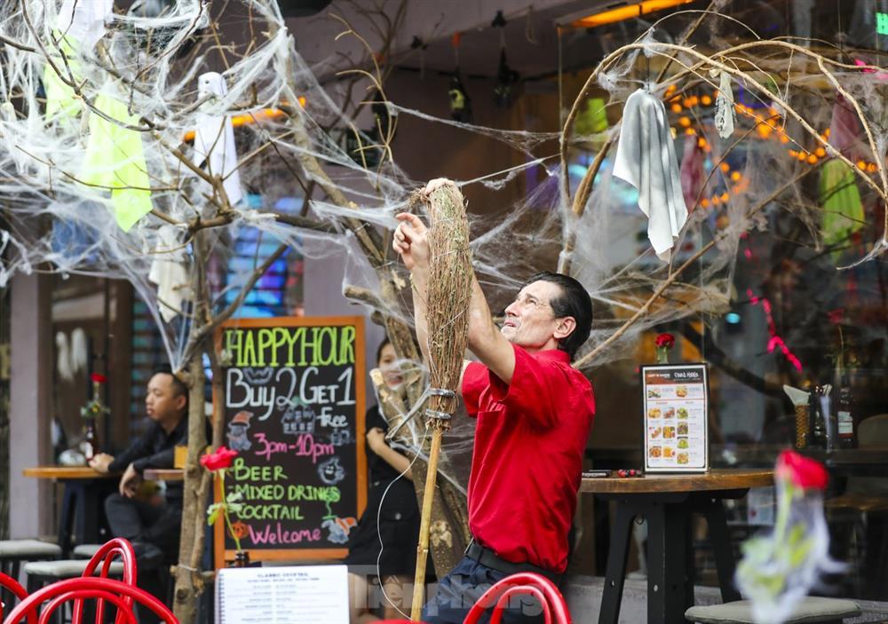 Phố Tây Bùi Viện ngập tràn hình ảnh ‘ma mị’ trước đêm Halloween-4