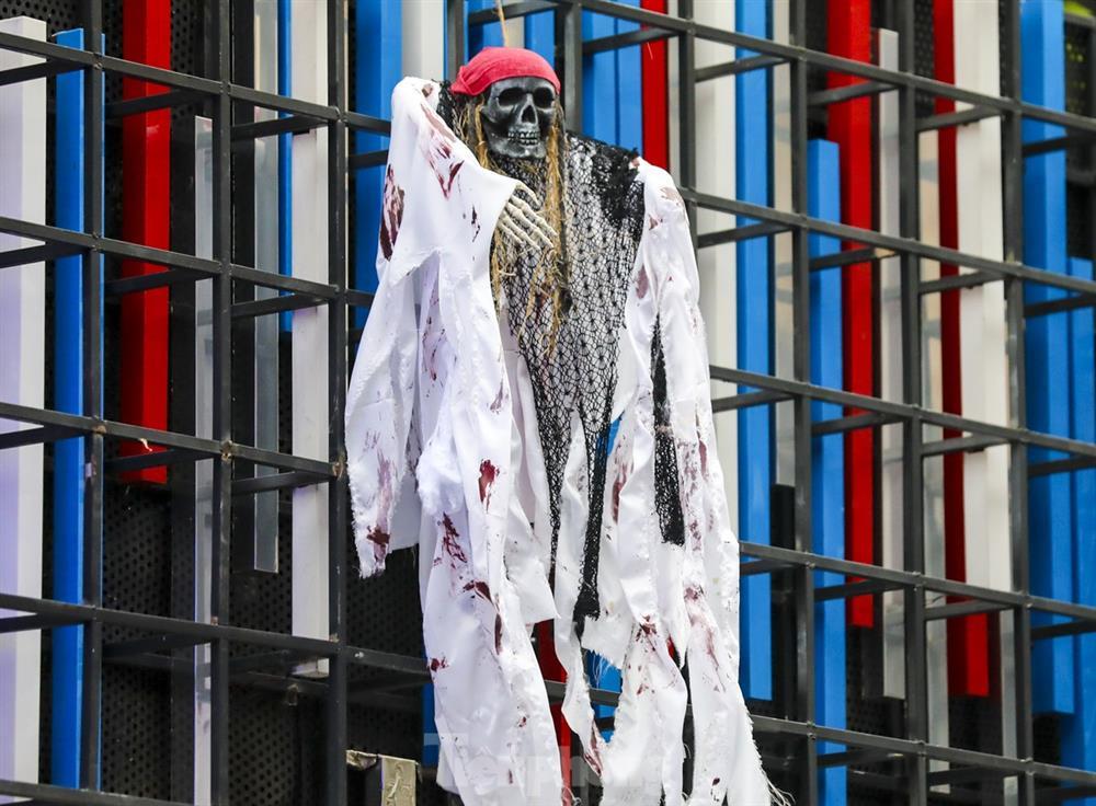 Phố Tây Bùi Viện ngập tràn hình ảnh ‘ma mị’ trước đêm Halloween-10