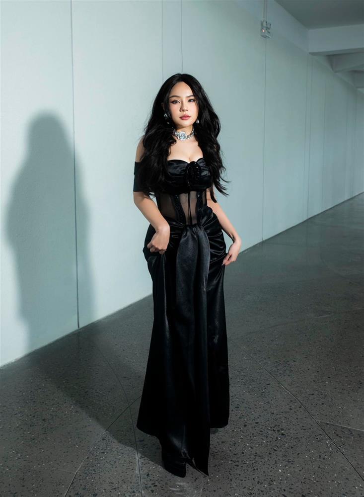 Bị chê quá mập tại Chị Đẹp Đạp Gió Rẽ Sóng, sắc vóc đời thực của Thái Trinh thế nào?-4