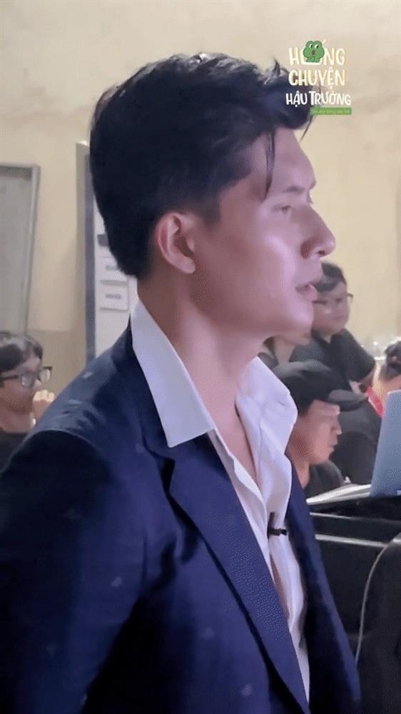 Lâm Bảo Châu bị lộ phản ứng lạ khi xem Lệ Quyên hát: Là thờ ơ hay mệt mỏi?-2