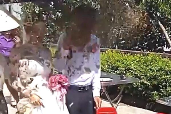 100 người chặn xe chú rể đòi lì xì để thử lòng và cái kết-3