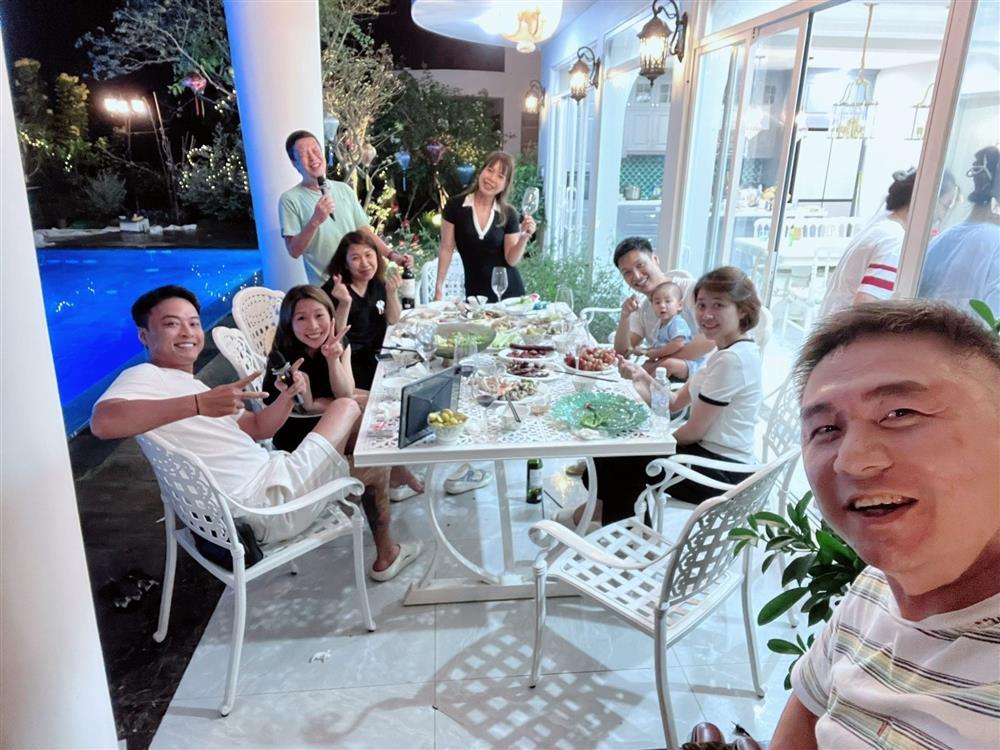 Hồng Đăng và Mạnh Trường thân từ phim ra ngoài đời, mối quan hệ giữa hai người vợ càng gây chú ý hơn-2