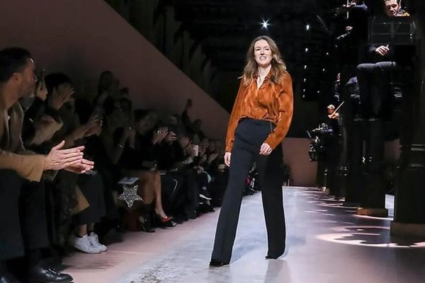 Những nữ vương tài năng và quyền lực của làng thời trang thế giới là ai?-11