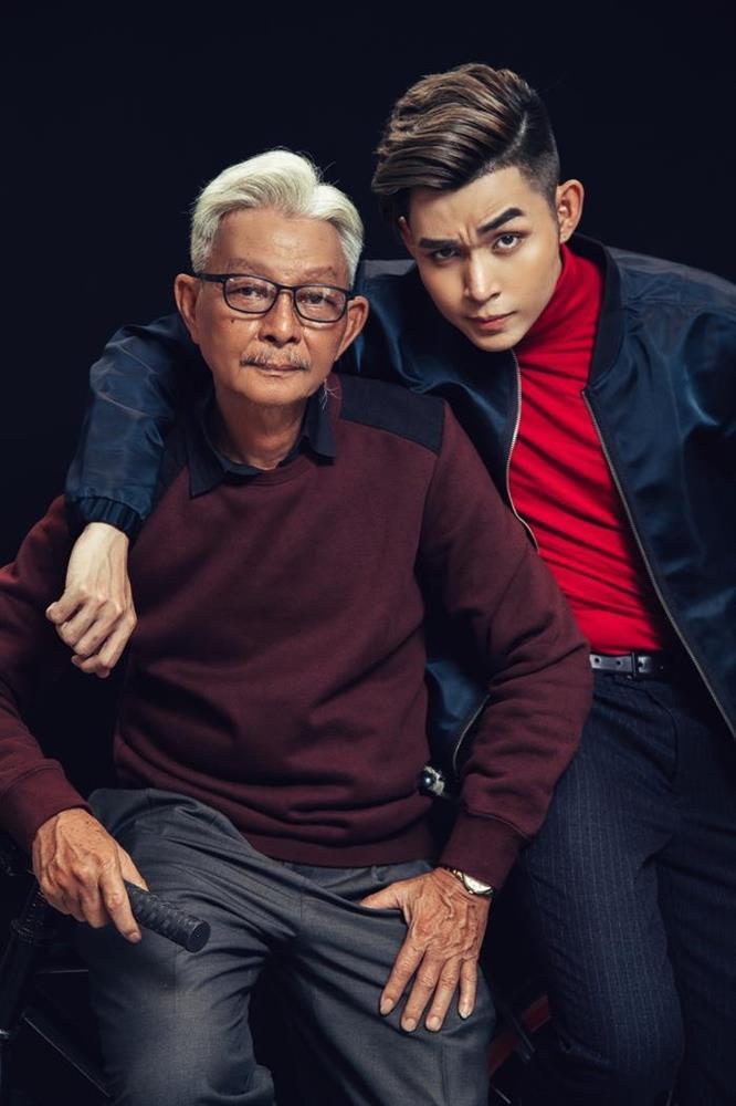 Jun Phạm gây xúc động khi chia sẻ món quà kỷ niệm được người bố quá cố tự tay thực hiện-3