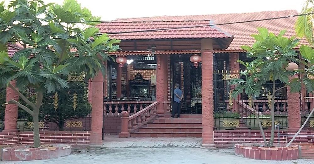 Chiêm ngưỡng căn nhà bằng gốm lớn nhất Việt Nam của đại gia đồ cổ miền Tây-2