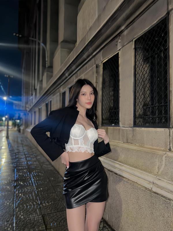 Nhan sắc Á hậu chuyển giới Tường San: Vòng eo con kiến, đôi chân dài nuột nà-2