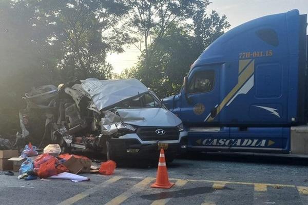 Vụ tai nạn 5 người chết ở Lạng Sơn: Tài xế ô tô 16 chỗ khai gì?-6