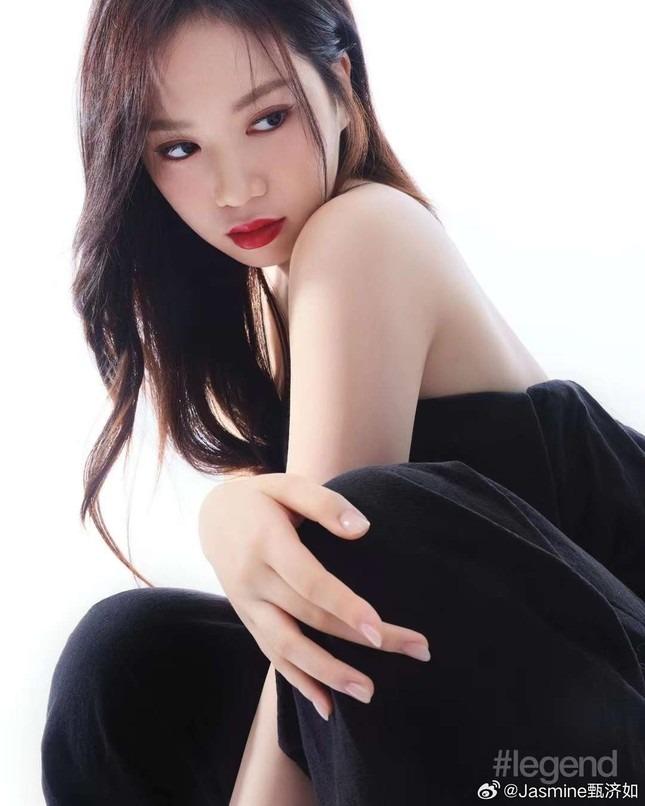 Con gái Chân Tử Đan bị chê-4