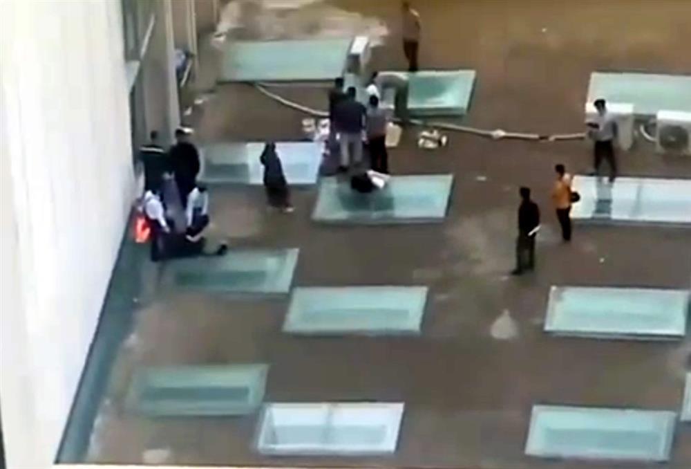 Bé gái 12 tuổi rơi từ tầng cao chung cư tử vong ở Hà Nội-1