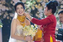 Cô dâu, chú rể đeo vàng 'trĩu cổ' trong ngày cưới ở Thanh Hóa