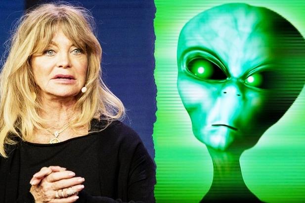 Phát hiện sinh vật ngoài hành tinh cao 3m gây xôn xao cộng đồng mạng-2