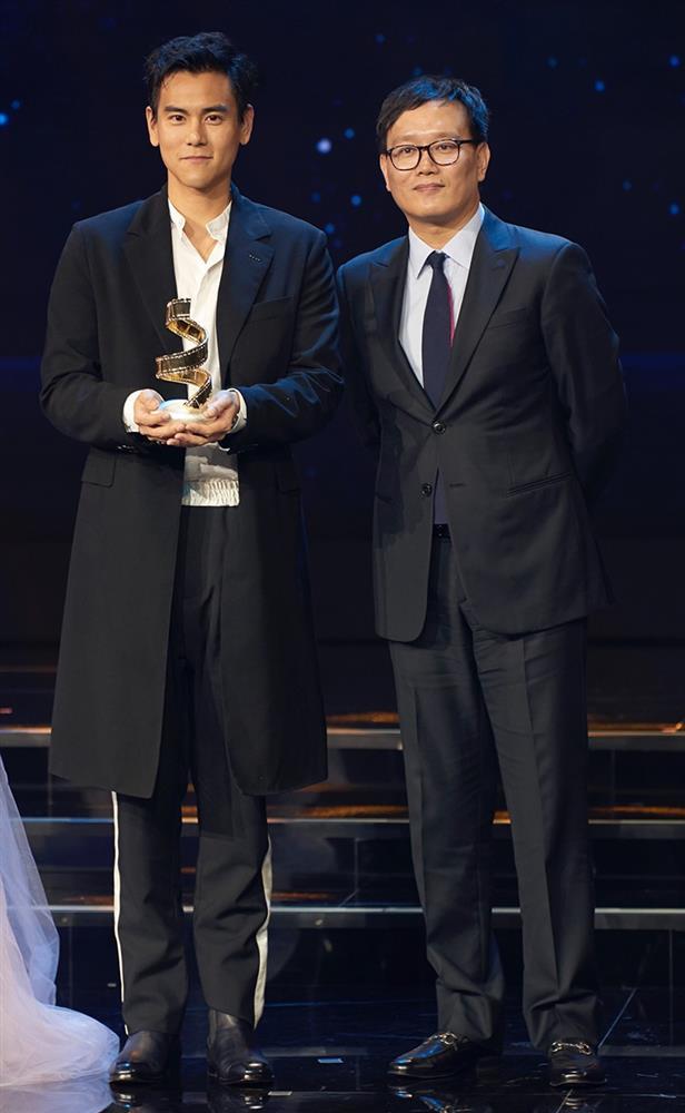 Bành Vu Yến hiện tại sau khi bị phong sát ngầm vì đắc tội Lý Băng Băng-2