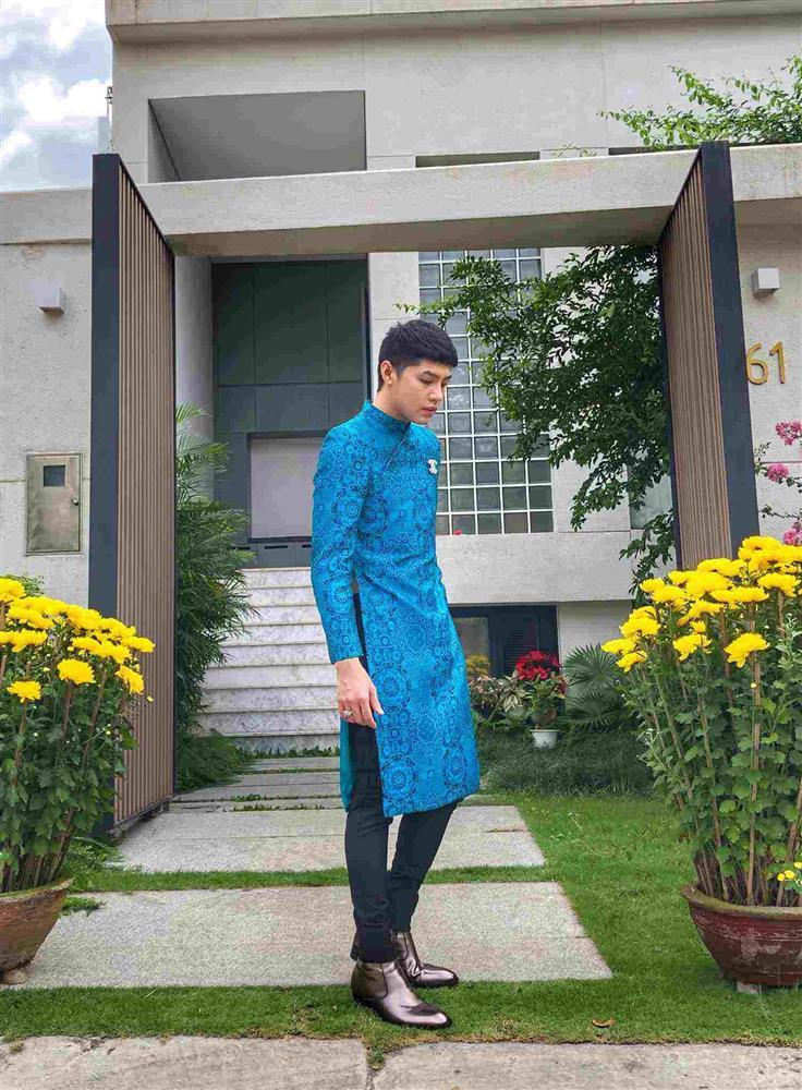 Bạn trai Mai Phương Thúy U40 sở hữu nhà hơn 20 tỷ, đi xế hộp đắt xắt ra miếng-3