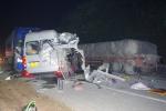 Vụ tai nạn 5 người chết ở Lạng Sơn: Tài xế ô tô 16 chỗ khai gì?