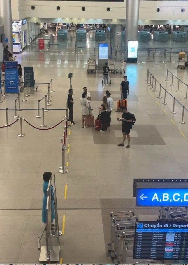 Hoa hậu Ý Nhi xuất hiện sau 3 tháng-1