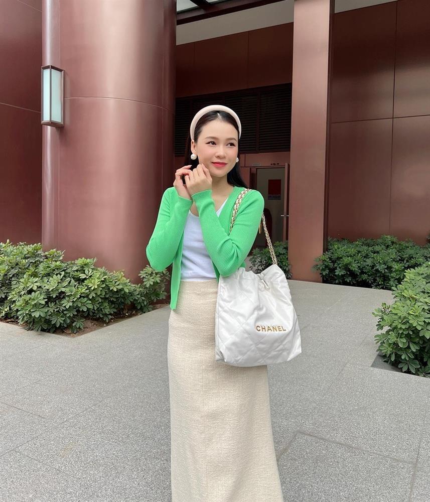 Kho đồ hiệu của Sam: Nhiều mẫu túi Hermès, Chanel hàng trăm triệu đồng-12