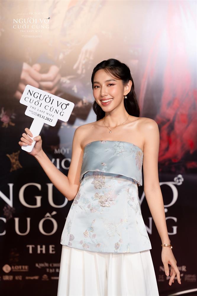 Kaity Nguyễn che mắt khi xem cảnh nóng của chính mình-7