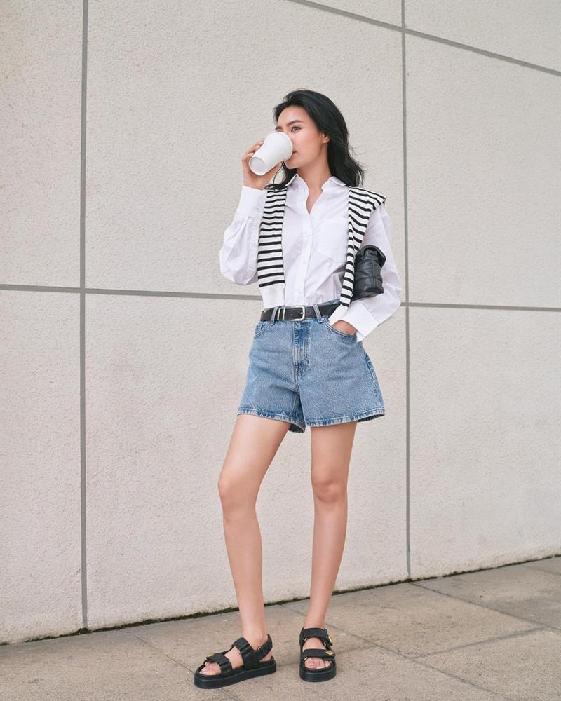 10 công thức diện đồ tối giản mà vẫn hack tuổi của các mỹ nhân Việt-5