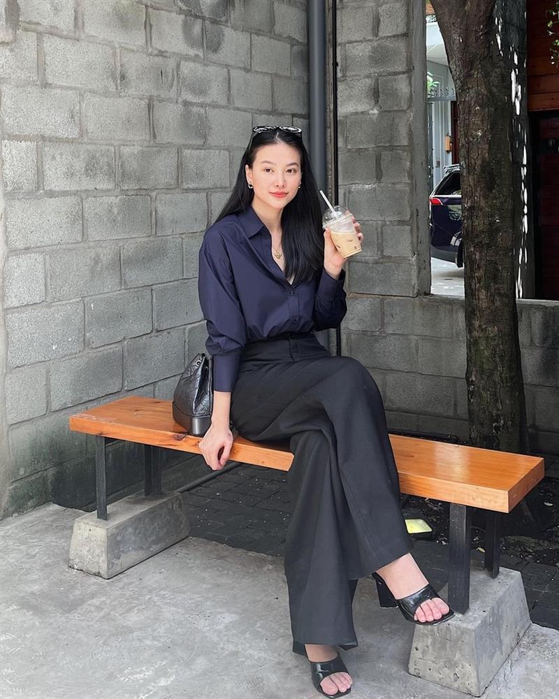 10 công thức diện đồ tối giản mà vẫn hack tuổi của các mỹ nhân Việt-6