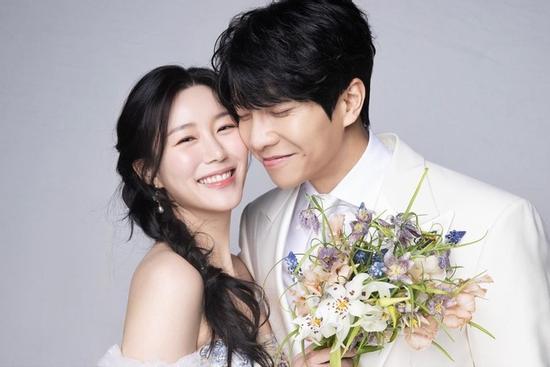 Hot: Lee Seung Gi và con gái 'Mama Chuê' chuẩn bị chào đón con đầu lòng