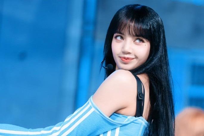 Vượt mặt Lisa (BlackPink), ai là nữ hoàng K-Pop 2023?-6