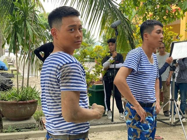 Con trai NSND Hoàng Dũng gặp tai nạn khi đóng phim-2