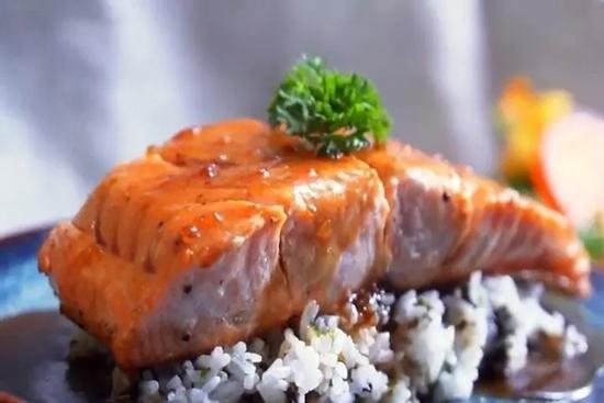 Loại thịt, cá giúp xây dựng cơ bắp và giảm mỡ thừa