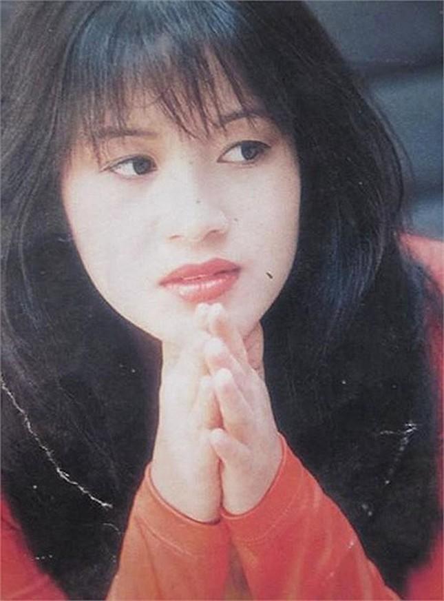 Mê đắm nhan sắc xinh đẹp, trong trẻo của Diva Hồng Nhung thuở mới vào nghề-9